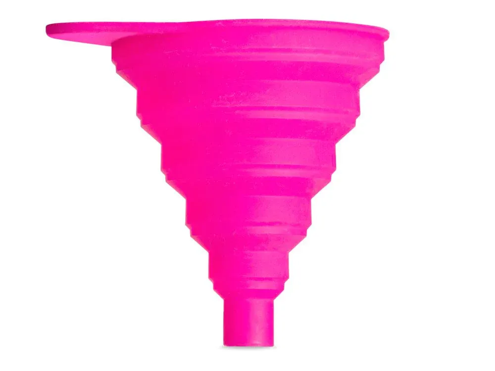 Bestseller Muc Off Collapsible Silicone Funnel black