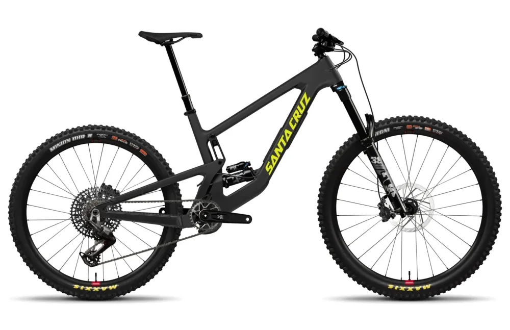 Santa Cruz Nomad 6 C 90 Matte Black 2026 - XXL Highlight