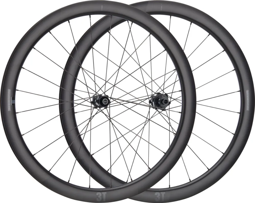 Ausverkauf 3T Discus 45 | 32 LTD 28" Laufradsatz - black | 142 mm | 100 mm | 28" | Shimano Road